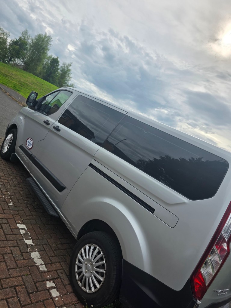 8 seater ford transit