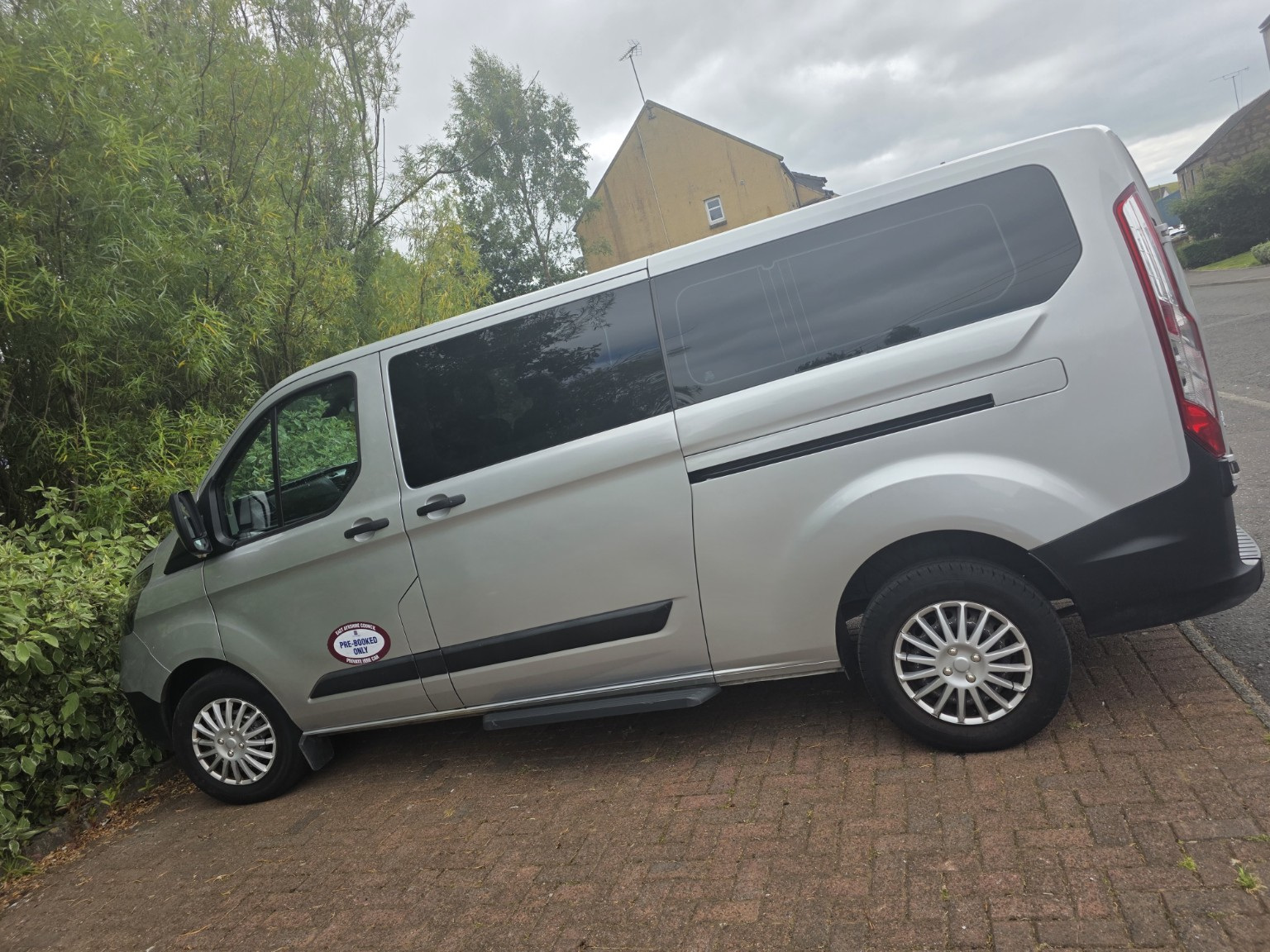 Convoy Travel 2019 Ford Transit Custom wedding transport
